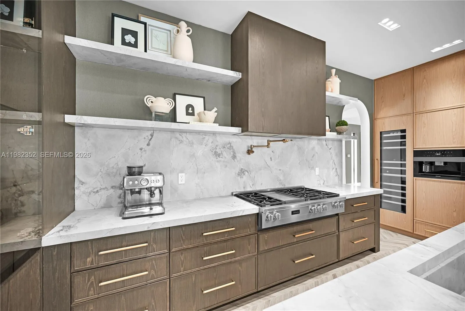 2905 Paddock Rd, Weston, Florida 33331, Weston, Florida 33331, 5 Bedrooms Bedrooms, ,6 BathroomsBathrooms,Residential,For Sale,2905 Paddock Rd, Weston, Florida 33331,A11982352