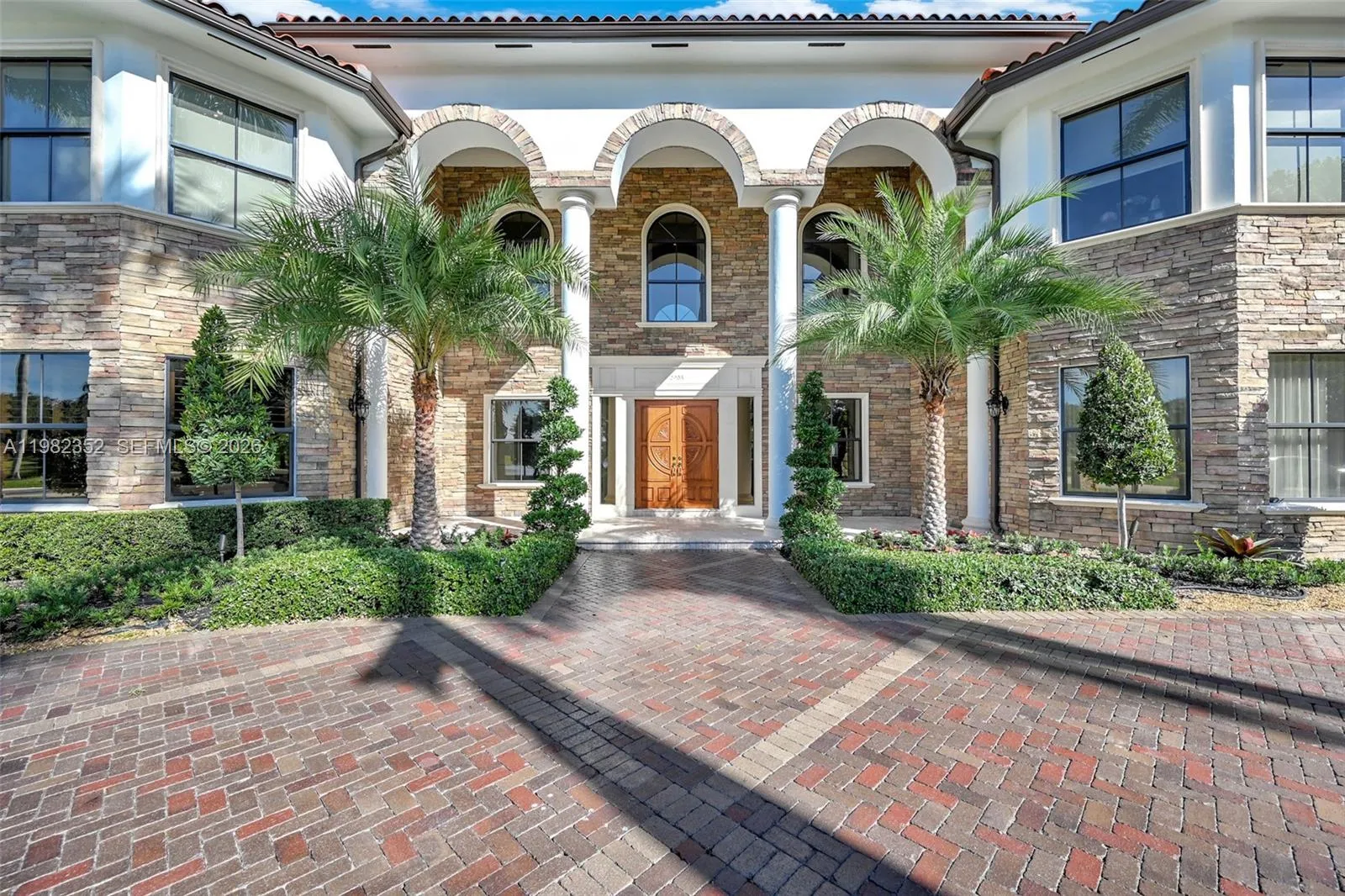 2905 Paddock Rd, Weston, Florida 33331, Weston, Florida 33331, 5 Bedrooms Bedrooms, ,6 BathroomsBathrooms,Residential,For Sale,2905 Paddock Rd, Weston, Florida 33331,A11982352