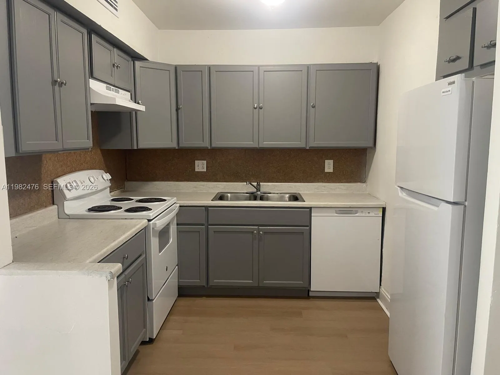 2029 Nw 46th Ave E107, Lauderhill, Florida 33313, Lauderhill, Florida 33313, 1 Bedroom Bedrooms, ,1 BathroomBathrooms,Residential Lease,For Rent,2029 Nw 46th Ave E107, Lauderhill, Florida 33313,A11982476