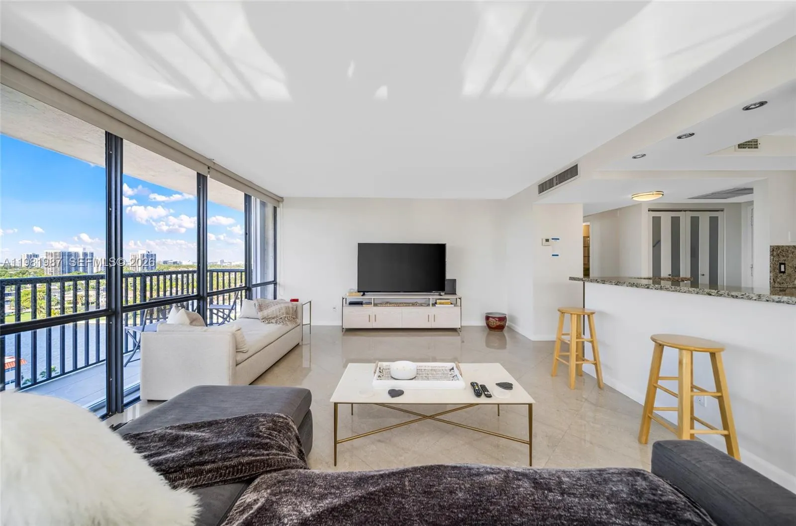 2017 S Ocean Dr 1502, Hallandale Beach, Florida 33, Hallandale Beach, Florida 33009, 2 Bedrooms Bedrooms, ,2 BathroomsBathrooms,Residential Lease,For Rent,2017 S Ocean Dr 1502, Hallandale Beach, Florida 33,A11981987