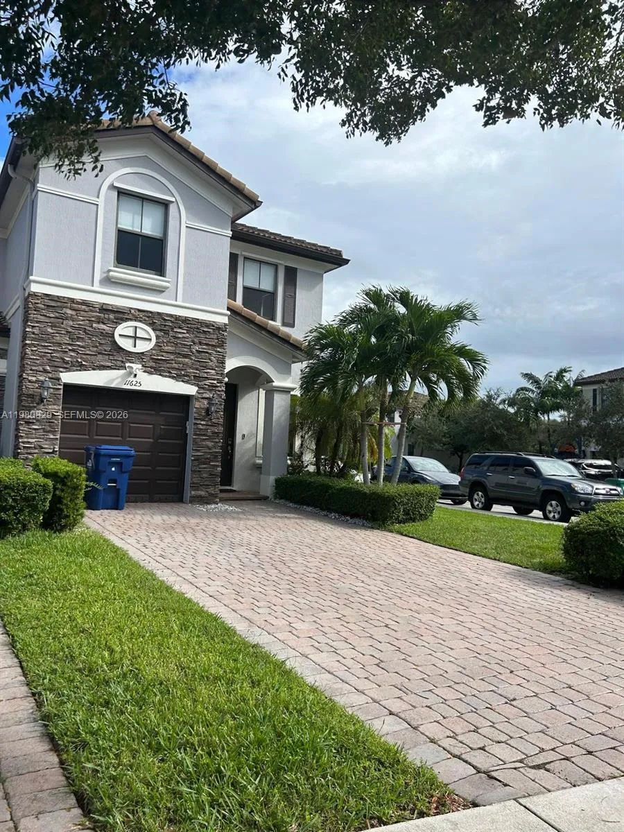 11625 Nw 87th Ln 11625, Doral, Florida 33178, Doral, Florida 33178, 4 Bedrooms Bedrooms, ,2 BathroomsBathrooms,Residential Lease,For Rent,11625 Nw 87th Ln 11625, Doral, Florida 33178,A11980829 11625 Nw 87th Ln 11625, Doral, Florida 33178, Doral, Florida 33178, 4 Bedrooms Bedrooms, ,2 BathroomsBathrooms,Residential Lease,For Rent,11625 Nw 87th Ln 11625, Doral, Florida 33178,A11980829