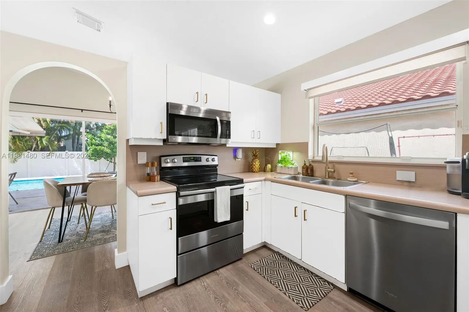 334 Sw 194th Ave, Pembroke Pines, Florida 33029, Pembroke Pines, Florida 33029, 3 Bedrooms Bedrooms, ,2 BathroomsBathrooms,Residential,For Sale,334 Sw 194th Ave, Pembroke Pines, Florida 33029,A11981480