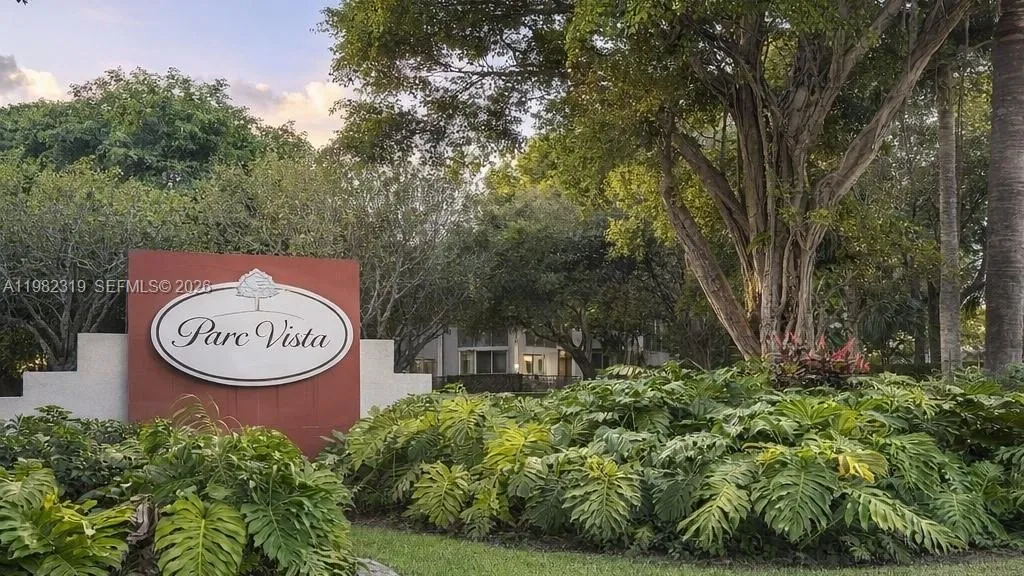 14012 Sw 93rd Ln 14012, Miami, Florida 33186, Miami, Florida 33186, 2 Bedrooms Bedrooms, ,2 BathroomsBathrooms,Residential Lease,For Rent,14012 Sw 93rd Ln 14012, Miami, Florida 33186,A11982319