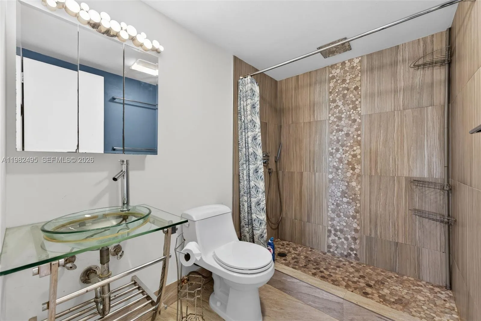 3000 Ne 5th Ter 308-a, Wilton Manors, Florida 3333, Wilton Manors, Florida 33334, 2 Bedrooms Bedrooms, ,2 BathroomsBathrooms,Residential Lease,For Rent,3000 Ne 5th Ter 308-a, Wilton Manors, Florida 3333,A11982495