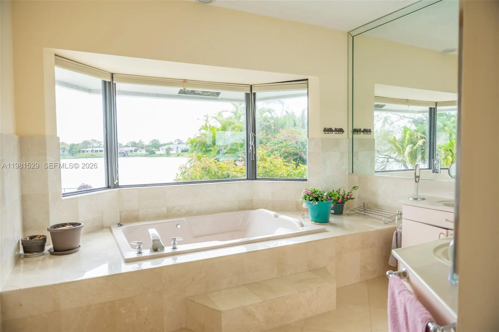 4655 Sw 89th Ave, Miami, Florida 33165, Miami, Florida 33165, 5 Bedrooms Bedrooms, ,4 BathroomsBathrooms,Residential,For Sale,4655 Sw 89th Ave, Miami, Florida 33165,A11981529