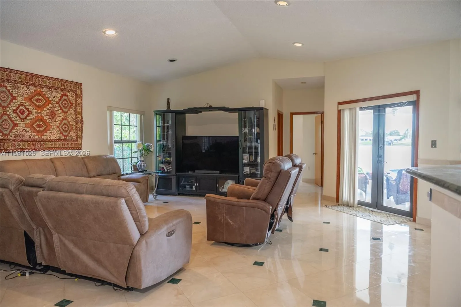 4655 Sw 89th Ave, Miami, Florida 33165, Miami, Florida 33165, 5 Bedrooms Bedrooms, ,4 BathroomsBathrooms,Residential,For Sale,4655 Sw 89th Ave, Miami, Florida 33165,A11981529