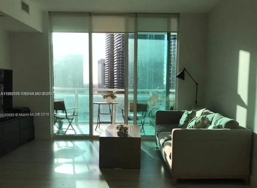 950 Brickell Bay Dr 2001, Miami, Florida 33131, Miami, Florida 33131, 1 Bedroom Bedrooms, ,1 BathroomBathrooms,Residential Lease,For Rent,950 Brickell Bay Dr 2001, Miami, Florida 33131,A11982576
