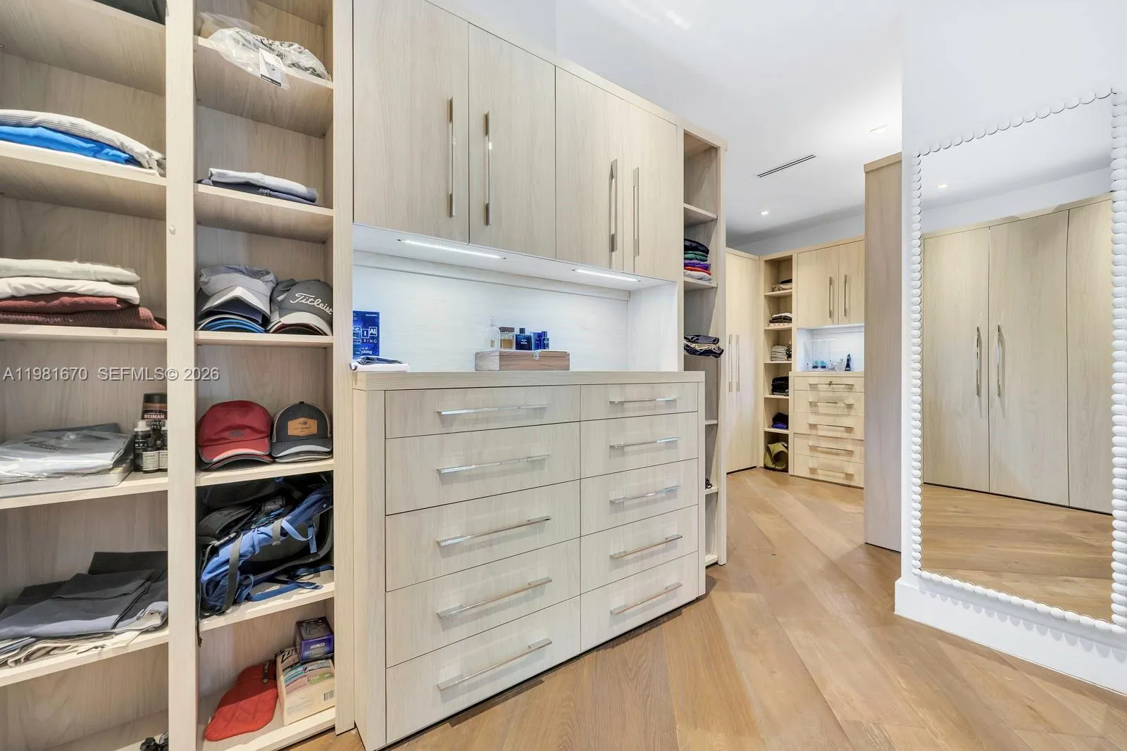 7900 Sw 54th Ave, Miami, Florida 33143, Miami, Florida 33143, 6 Bedrooms Bedrooms, ,6 BathroomsBathrooms,Residential,For Sale,7900 Sw 54th Ave, Miami, Florida 33143,A11981670