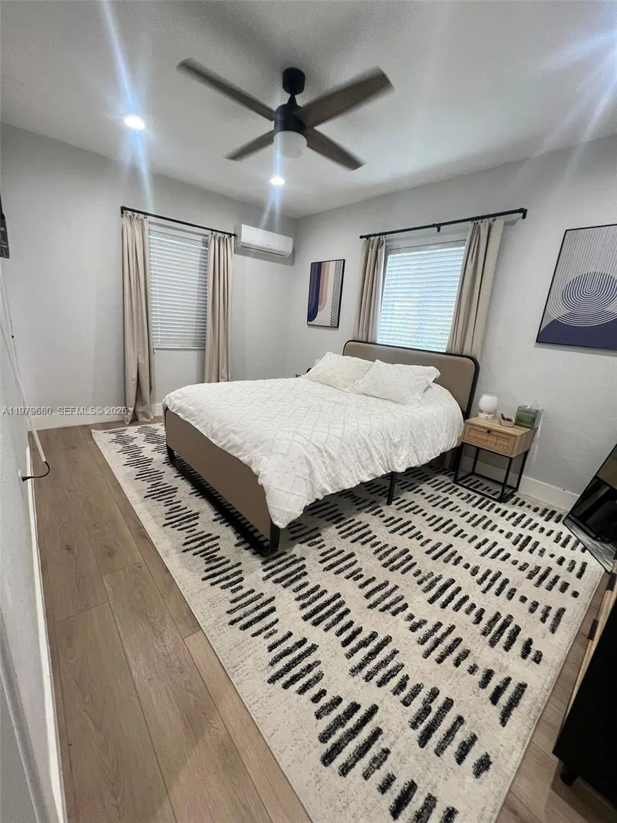 2315 Taylor St 3, Hollywood, Florida 33020, Hollywood, Florida 33020, 1 Bedroom Bedrooms, ,1 BathroomBathrooms,Residential Lease,For Rent,2315 Taylor St 3, Hollywood, Florida 33020,A11979680