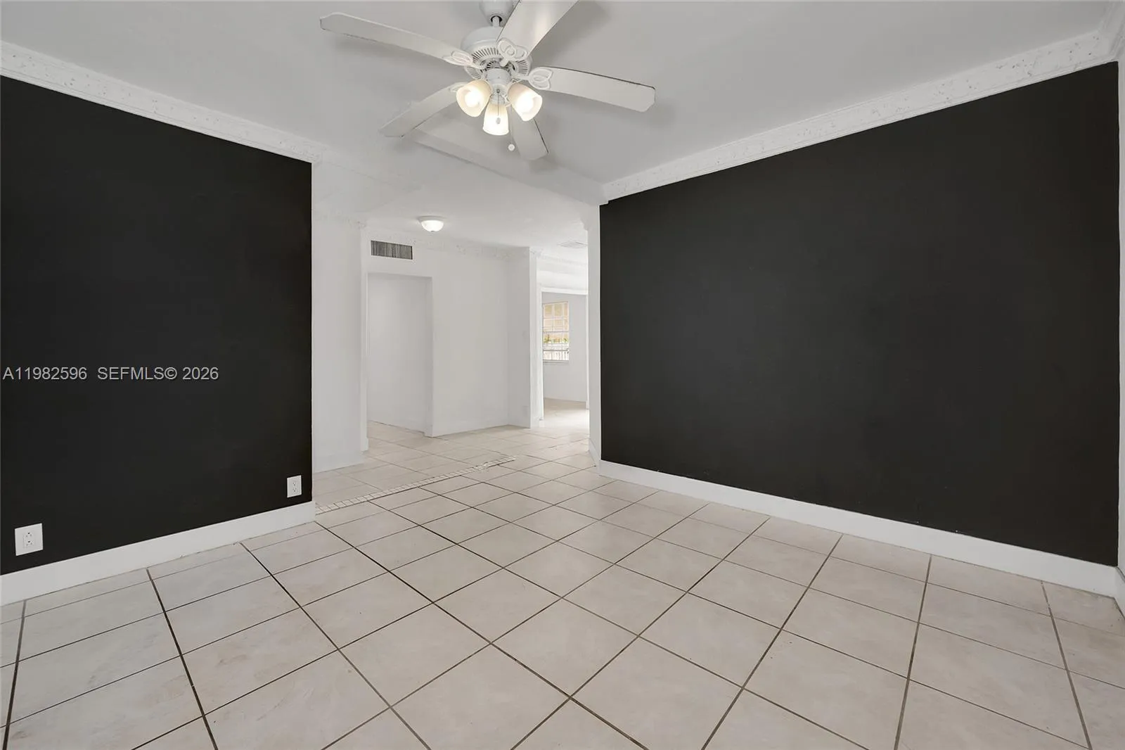 1922 Mckinley St 3, Hollywood, Florida 33020, Hollywood, Florida 33020, ,1 BathroomBathrooms,Residential Lease,For Rent,1922 Mckinley St 3, Hollywood, Florida 33020,A11982596