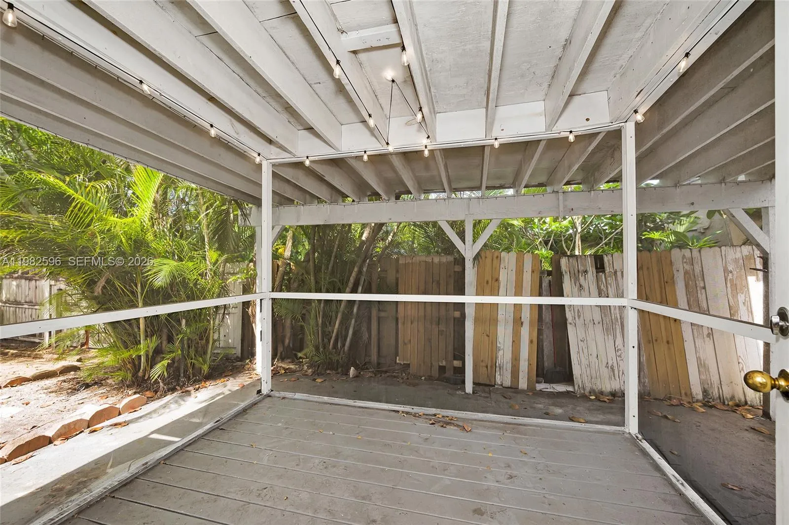 1922 Mckinley St 3, Hollywood, Florida 33020, Hollywood, Florida 33020, ,1 BathroomBathrooms,Residential Lease,For Rent,1922 Mckinley St 3, Hollywood, Florida 33020,A11982596