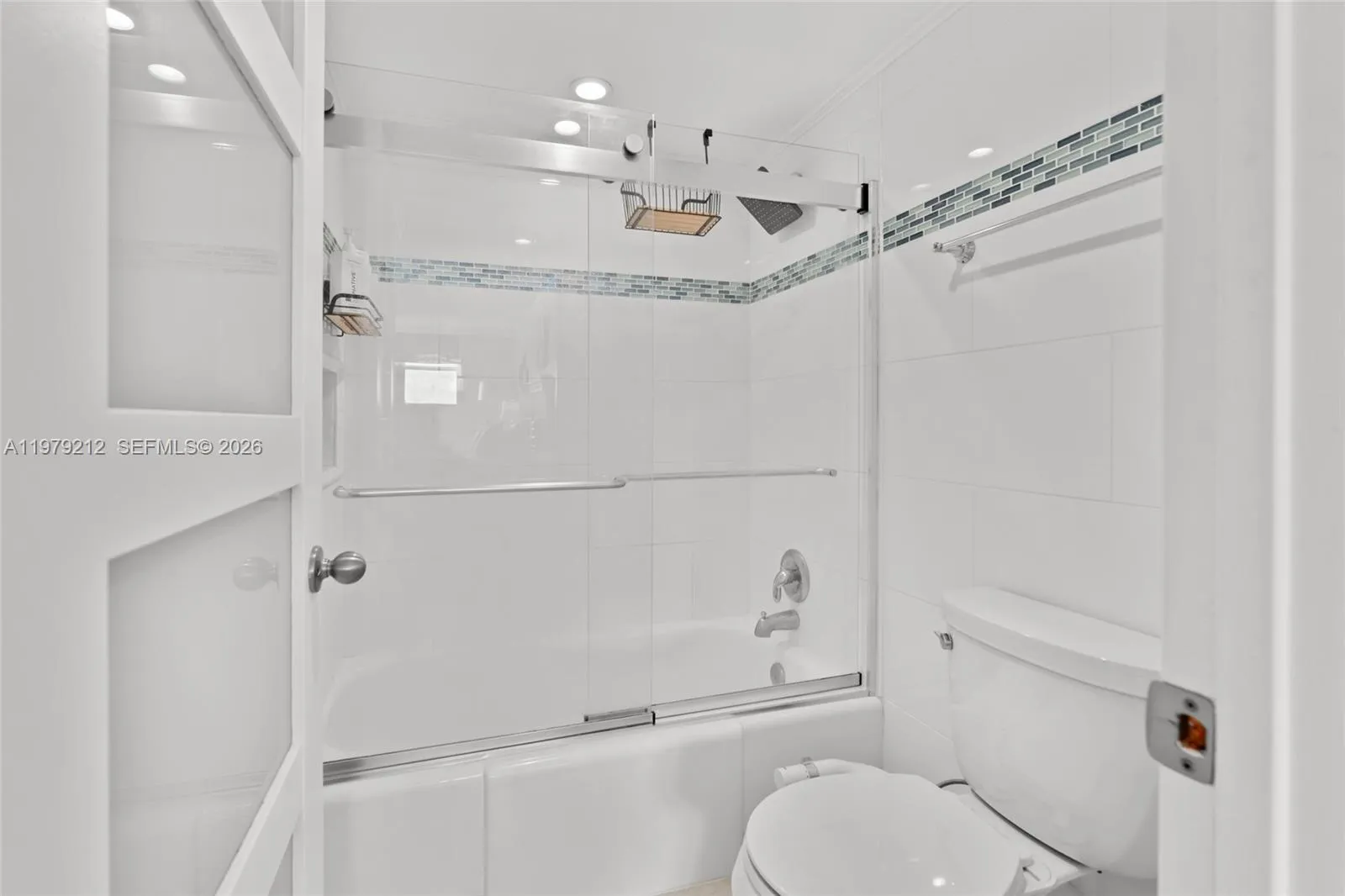 6900 Bay Dr 10h, Miami Beach, Florida 33141, Miami Beach, Florida 33141, 1 Bedroom Bedrooms, ,1 BathroomBathrooms,Residential,For Sale,6900 Bay Dr 10h, Miami Beach, Florida 33141,A11979212