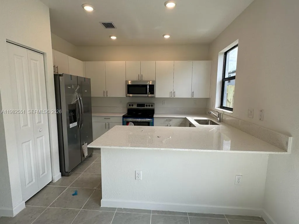 13262 Sw 285th St, Homestead, Florida 33033, Homestead, Florida 33033, 3 Bedrooms Bedrooms, ,3 BathroomsBathrooms,Residential Lease,For Rent,13262 Sw 285th St, Homestead, Florida 33033,A11982551