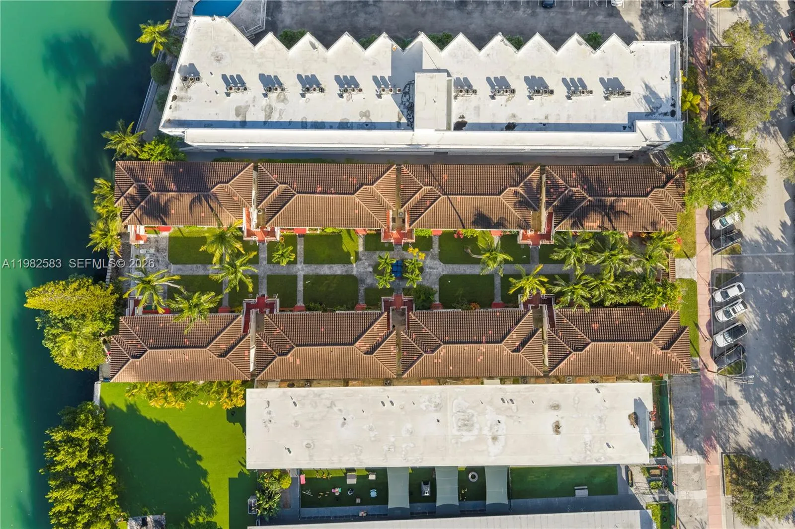 1203 Marseille Dr 21, Miami Beach, Florida 33141, Miami Beach, Florida 33141, 1 Bedroom Bedrooms, ,1 BathroomBathrooms,Residential Lease,For Rent,1203 Marseille Dr 21, Miami Beach, Florida 33141,A11982583