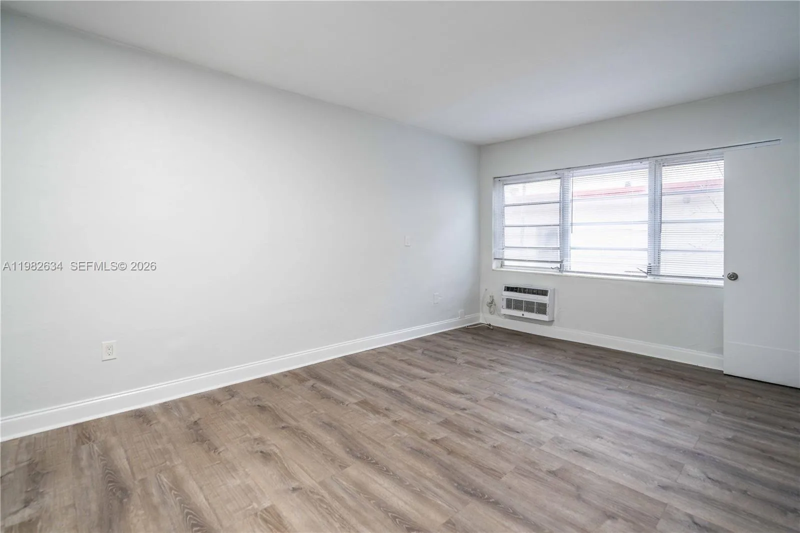 8300 Abbott 20, Miami Beach, Florida 33141, Miami Beach, Florida 33141, 1 Bedroom Bedrooms, ,1 BathroomBathrooms,Residential Lease,For Rent,8300 Abbott 20, Miami Beach, Florida 33141,A11982634
