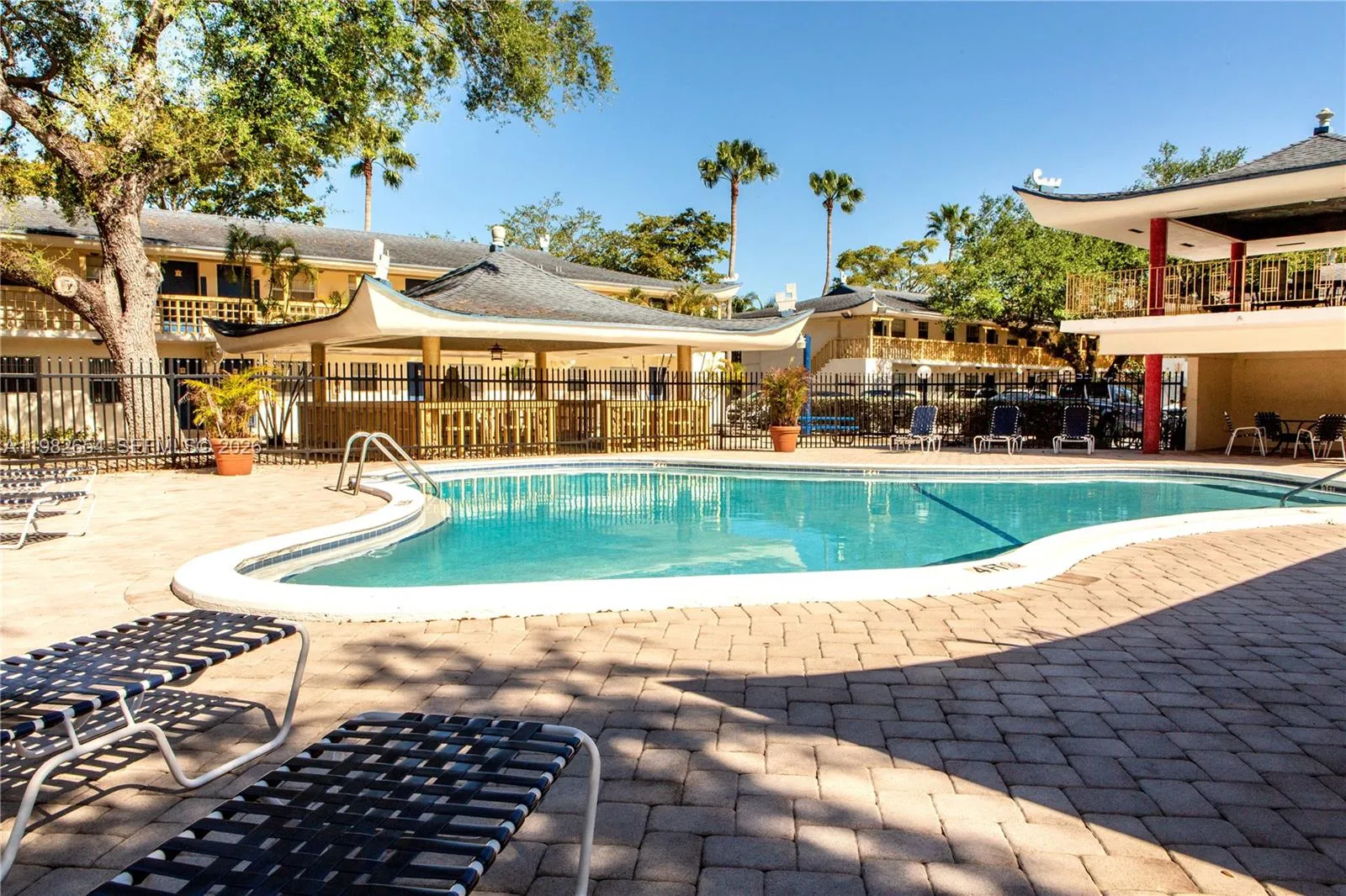 8380 Sw 65th Ave Q06, Miami, Florida 33143, Miami, Florida 33143, 1 Bedroom Bedrooms, ,1 BathroomBathrooms,Residential Lease,For Rent,8380 Sw 65th Ave Q06, Miami, Florida 33143,A11982654