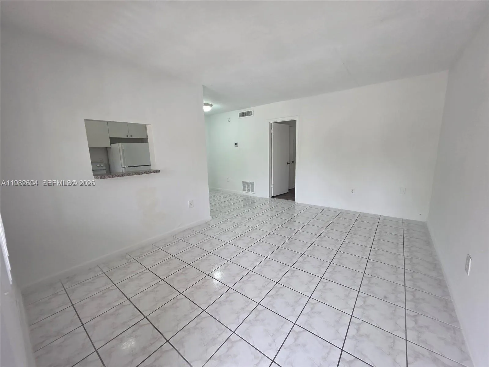 8380 Sw 65th Ave Q06, Miami, Florida 33143, Miami, Florida 33143, 1 Bedroom Bedrooms, ,1 BathroomBathrooms,Residential Lease,For Rent,8380 Sw 65th Ave Q06, Miami, Florida 33143,A11982654