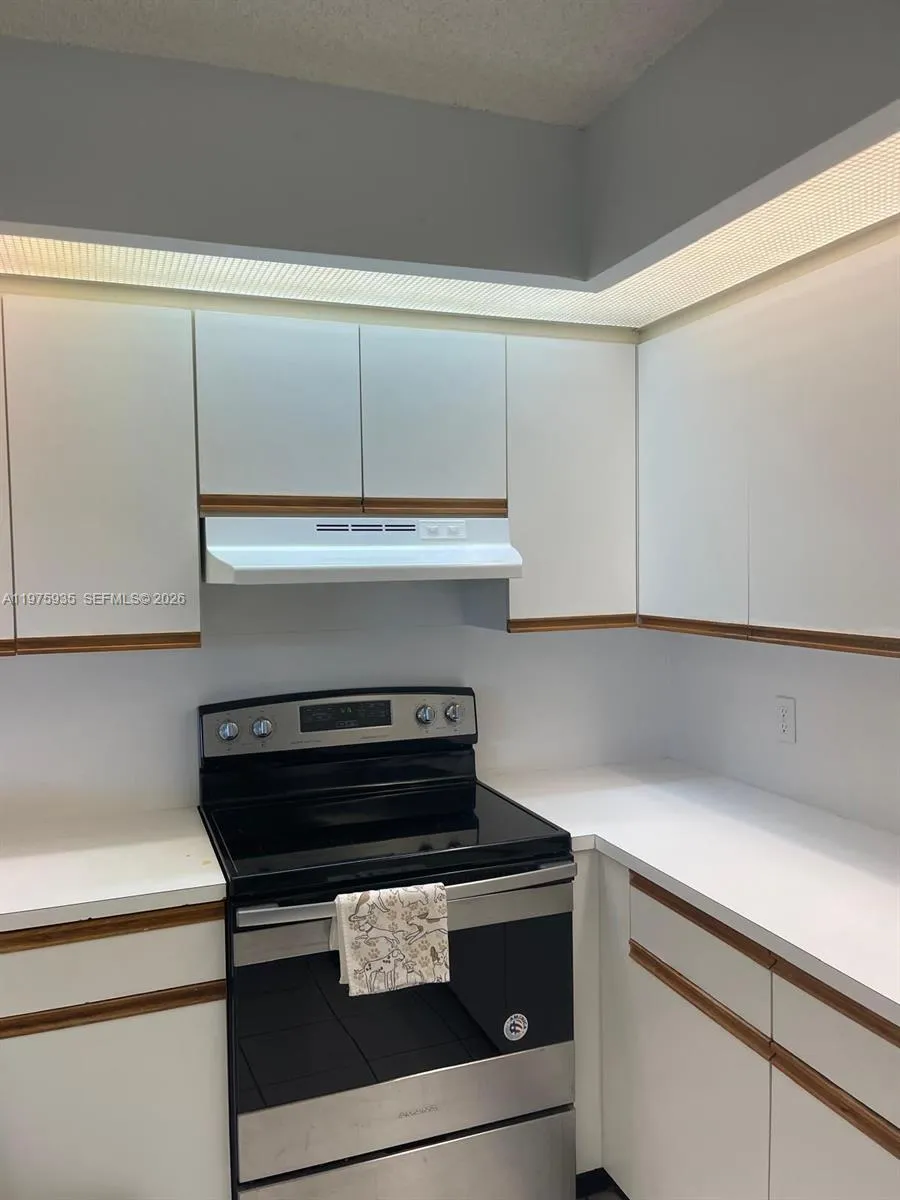 1110 Sw 125th Ave 202m, Pembroke Pines, Florida 33, Pembroke Pines, Florida 33027, 1 Bedroom Bedrooms, ,1 BathroomBathrooms,Residential Lease,For Rent,1110 Sw 125th Ave 202m, Pembroke Pines, Florida 33,A11975935