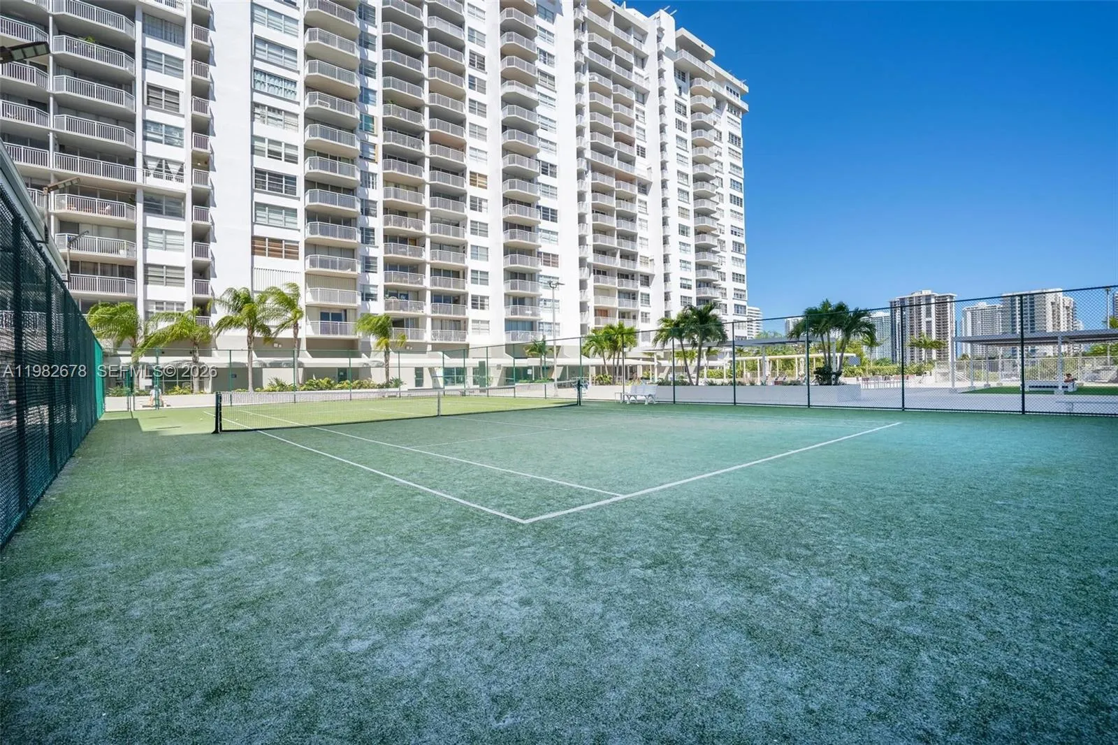 18071 Biscayne Blvd 402, Aventura, Florida 33160, Aventura, Florida 33160, 2 Bedrooms Bedrooms, ,2 BathroomsBathrooms,Residential Lease,For Rent,18071 Biscayne Blvd 402, Aventura, Florida 33160,A11982678
