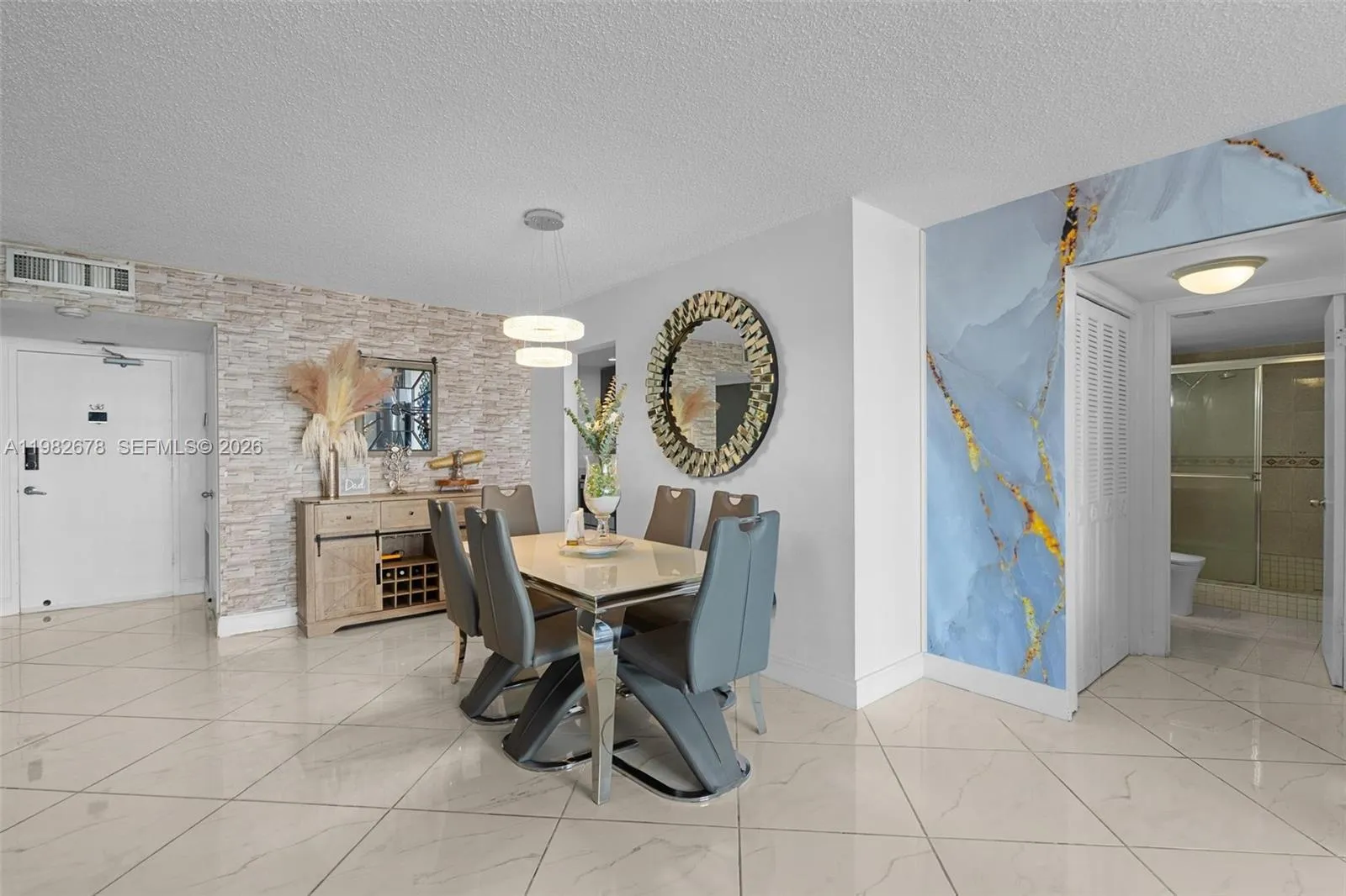 18071 Biscayne Blvd 402, Aventura, Florida 33160, Aventura, Florida 33160, 2 Bedrooms Bedrooms, ,2 BathroomsBathrooms,Residential Lease,For Rent,18071 Biscayne Blvd 402, Aventura, Florida 33160,A11982678