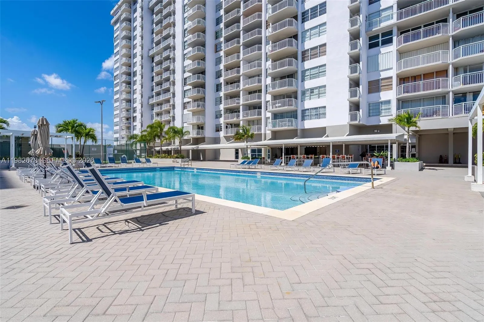 18071 Biscayne Blvd 402, Aventura, Florida 33160, Aventura, Florida 33160, 2 Bedrooms Bedrooms, ,2 BathroomsBathrooms,Residential Lease,For Rent,18071 Biscayne Blvd 402, Aventura, Florida 33160,A11982678