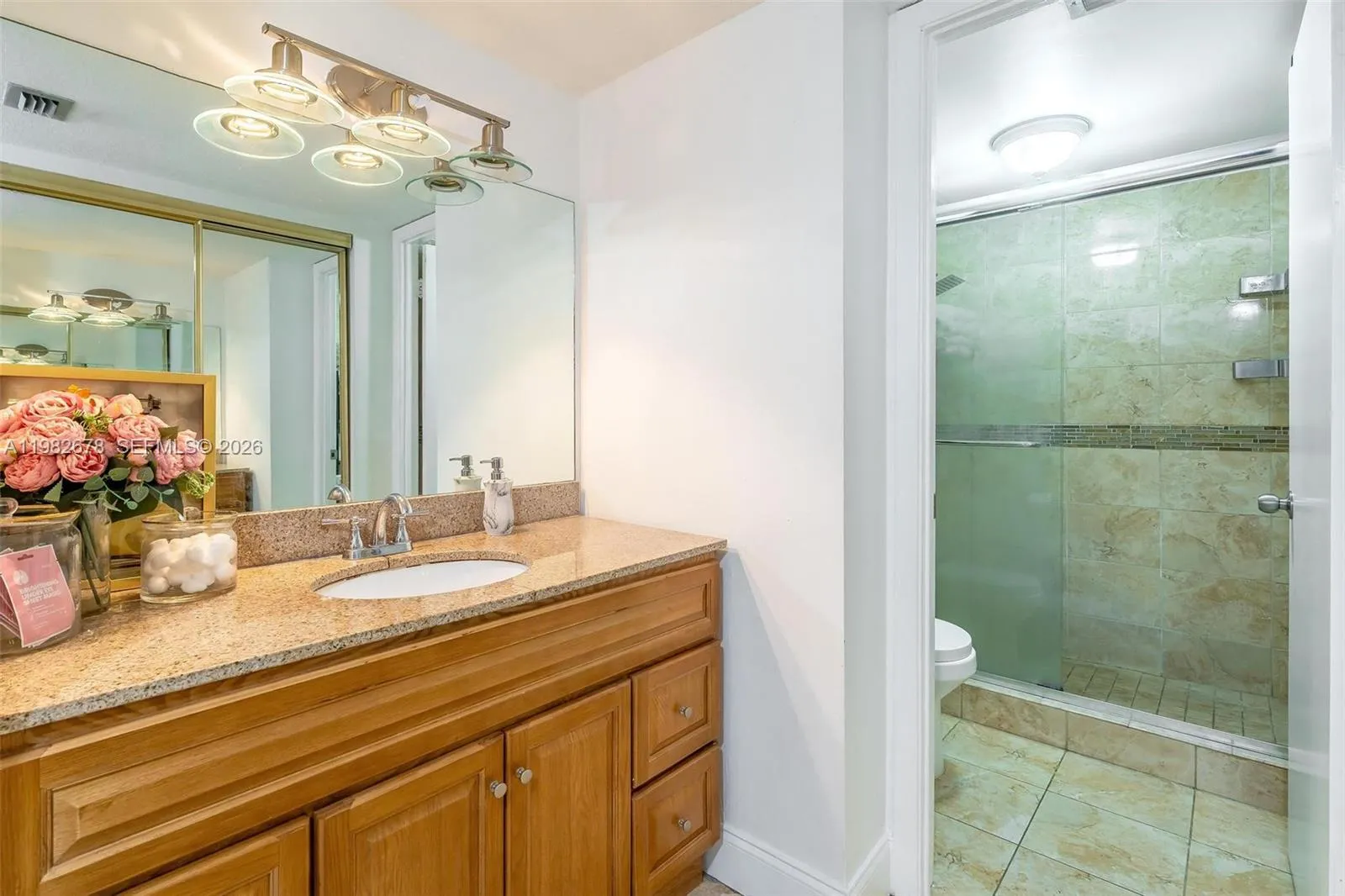 18071 Biscayne Blvd 402, Aventura, Florida 33160, Aventura, Florida 33160, 2 Bedrooms Bedrooms, ,2 BathroomsBathrooms,Residential Lease,For Rent,18071 Biscayne Blvd 402, Aventura, Florida 33160,A11982678