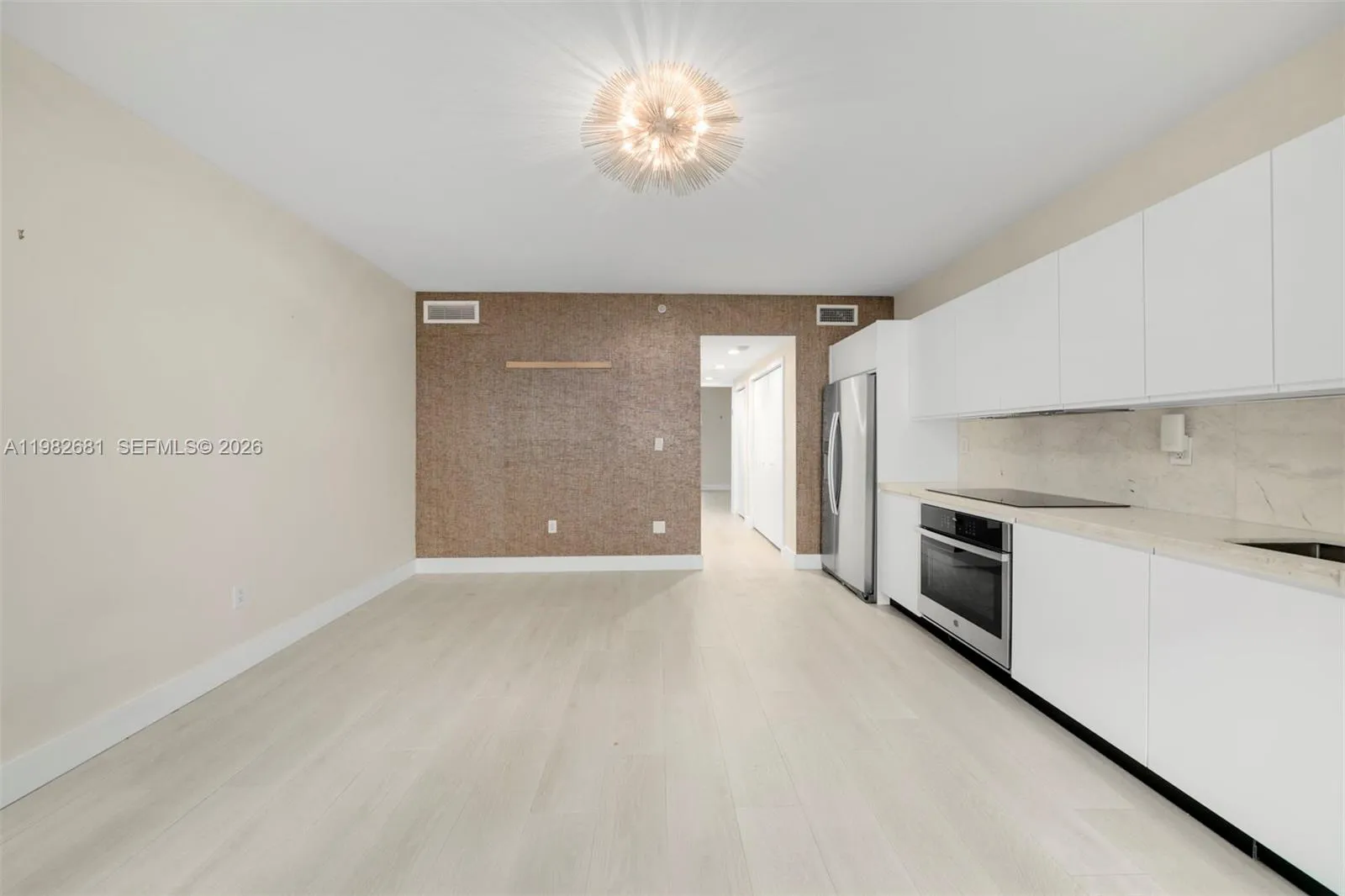 435 21st St 103, Miami Beach, Florida 33139, Miami Beach, Florida 33139, 1 Bedroom Bedrooms, ,1 BathroomBathrooms,Residential Lease,For Rent,435 21st St 103, Miami Beach, Florida 33139,A11982681