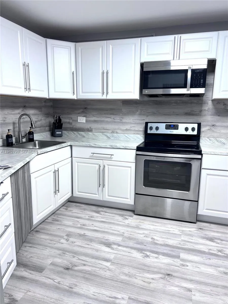 1670 Ne 191st St 403-3, Miami, Florida 33179, Miami, Florida 33179, 2 Bedrooms Bedrooms, ,2 BathroomsBathrooms,Residential Lease,For Rent,1670 Ne 191st St 403-3, Miami, Florida 33179,A11982720