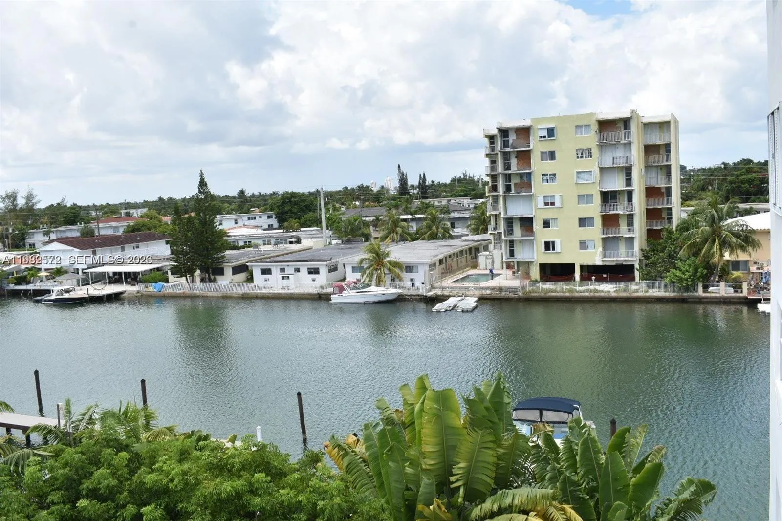 8024 Tatum Waterway Dr 5a, Miami Beach, Florida 33, Miami Beach, Florida 33141, 2 Bedrooms Bedrooms, ,2 BathroomsBathrooms,Residential,For Sale,8024 Tatum Waterway Dr 5a, Miami Beach, Florida 33,A11982572