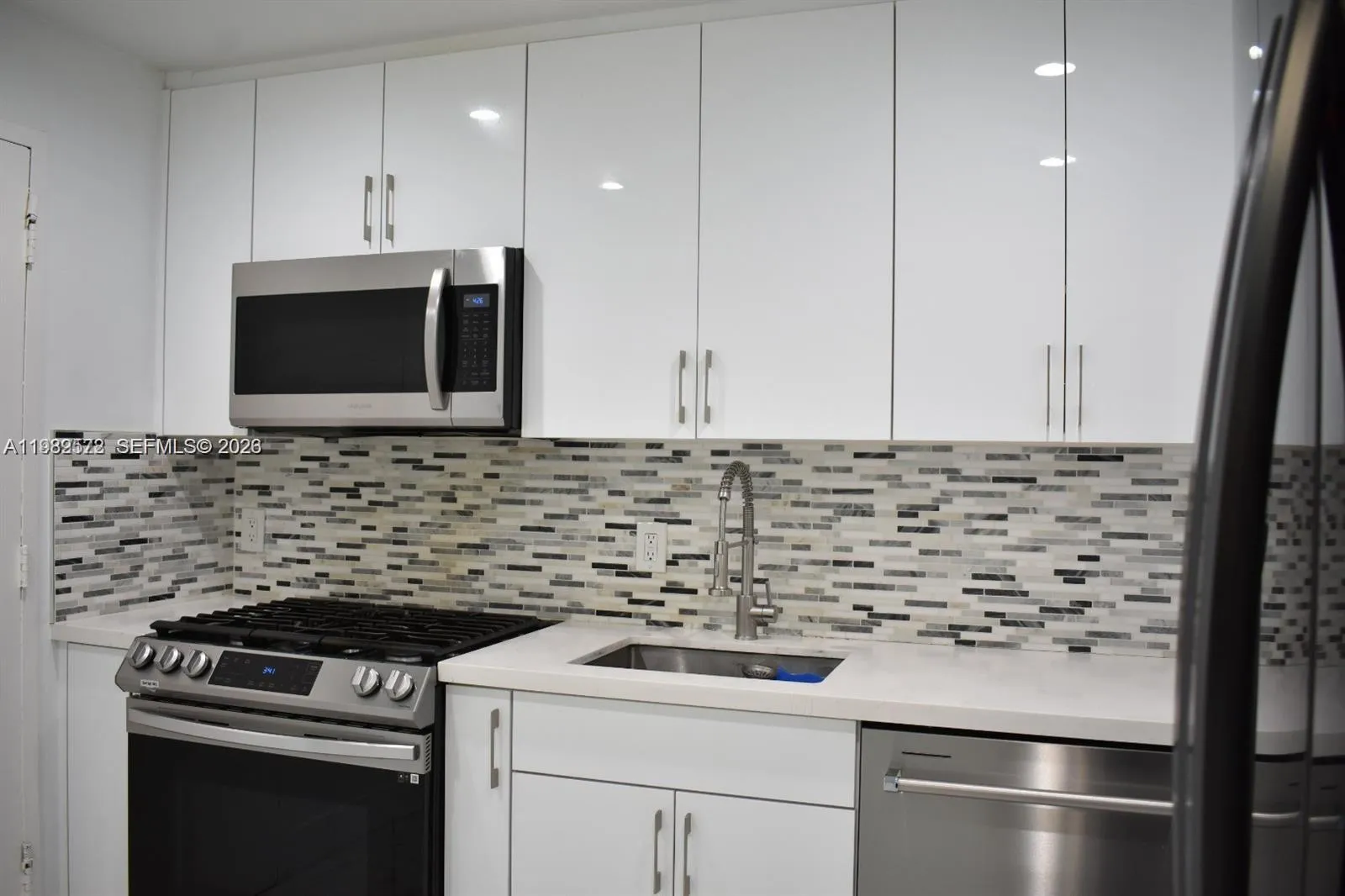 8024 Tatum Waterway Dr 5a, Miami Beach, Florida 33, Miami Beach, Florida 33141, 2 Bedrooms Bedrooms, ,2 BathroomsBathrooms,Residential,For Sale,8024 Tatum Waterway Dr 5a, Miami Beach, Florida 33,A11982572