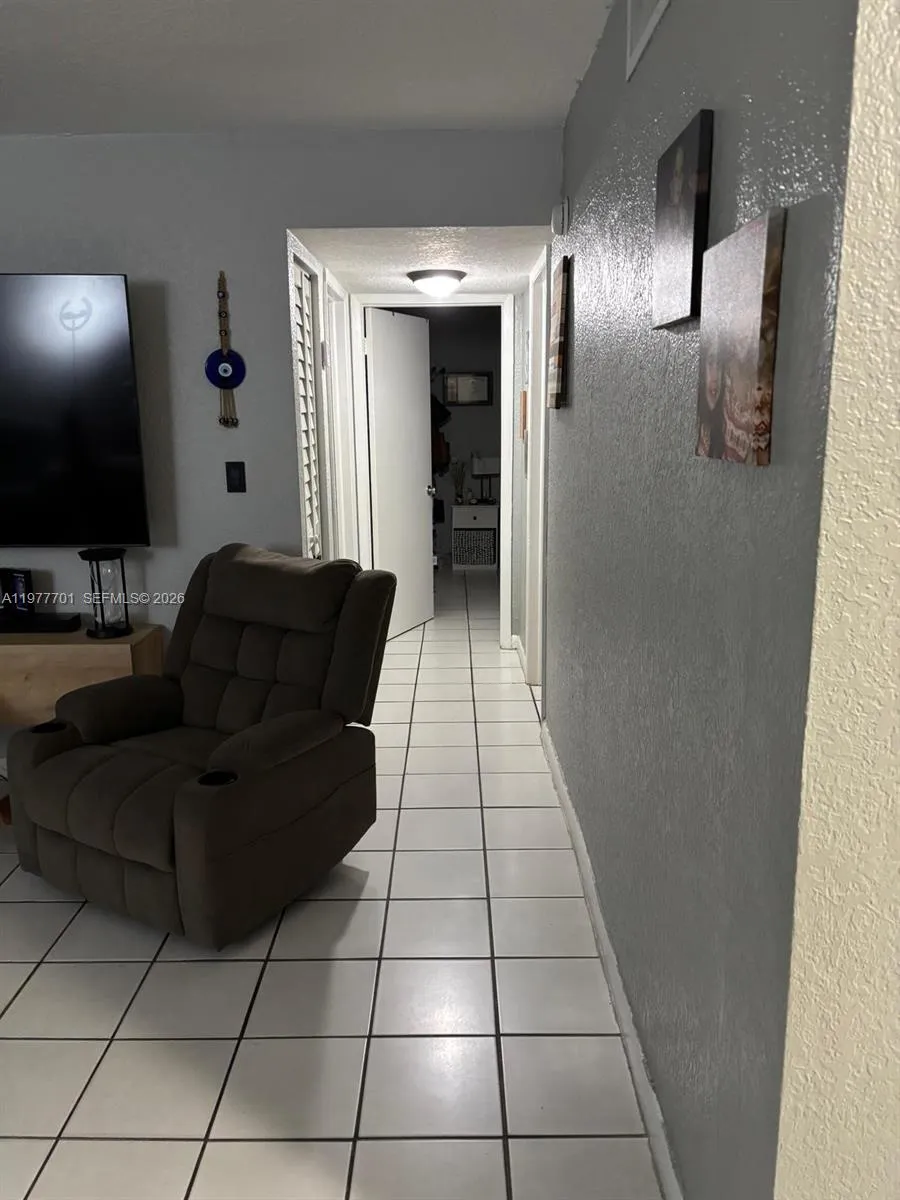 10834 N Kendall Dr X-1, Miami, Florida 33176, Miami, Florida 33176, 2 Bedrooms Bedrooms, ,1 BathroomBathrooms,Residential Lease,For Rent,10834 N Kendall Dr X-1, Miami, Florida 33176,A11977701