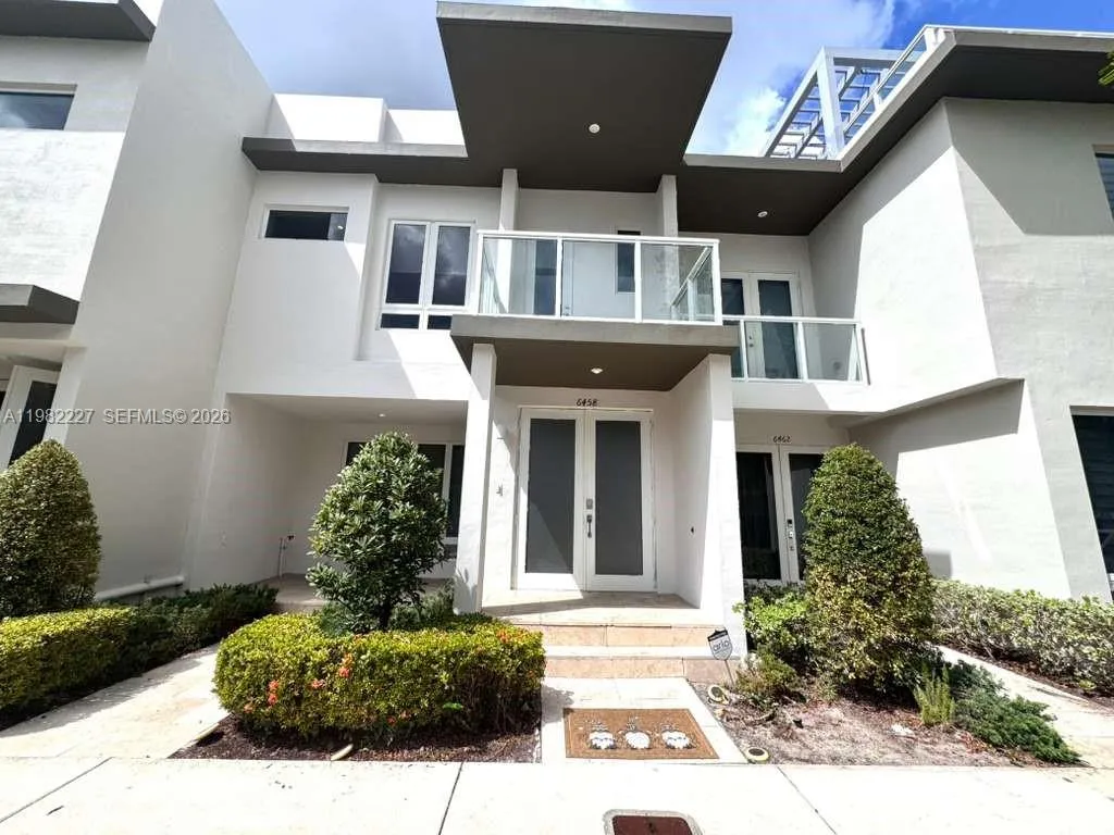 6458 Nw 103rd Psge, Doral, Florida 33178, Doral, Florida 33178, 3 Bedrooms Bedrooms, ,2 BathroomsBathrooms,Residential Lease,For Rent,6458 Nw 103rd Psge, Doral, Florida 33178,A11982227