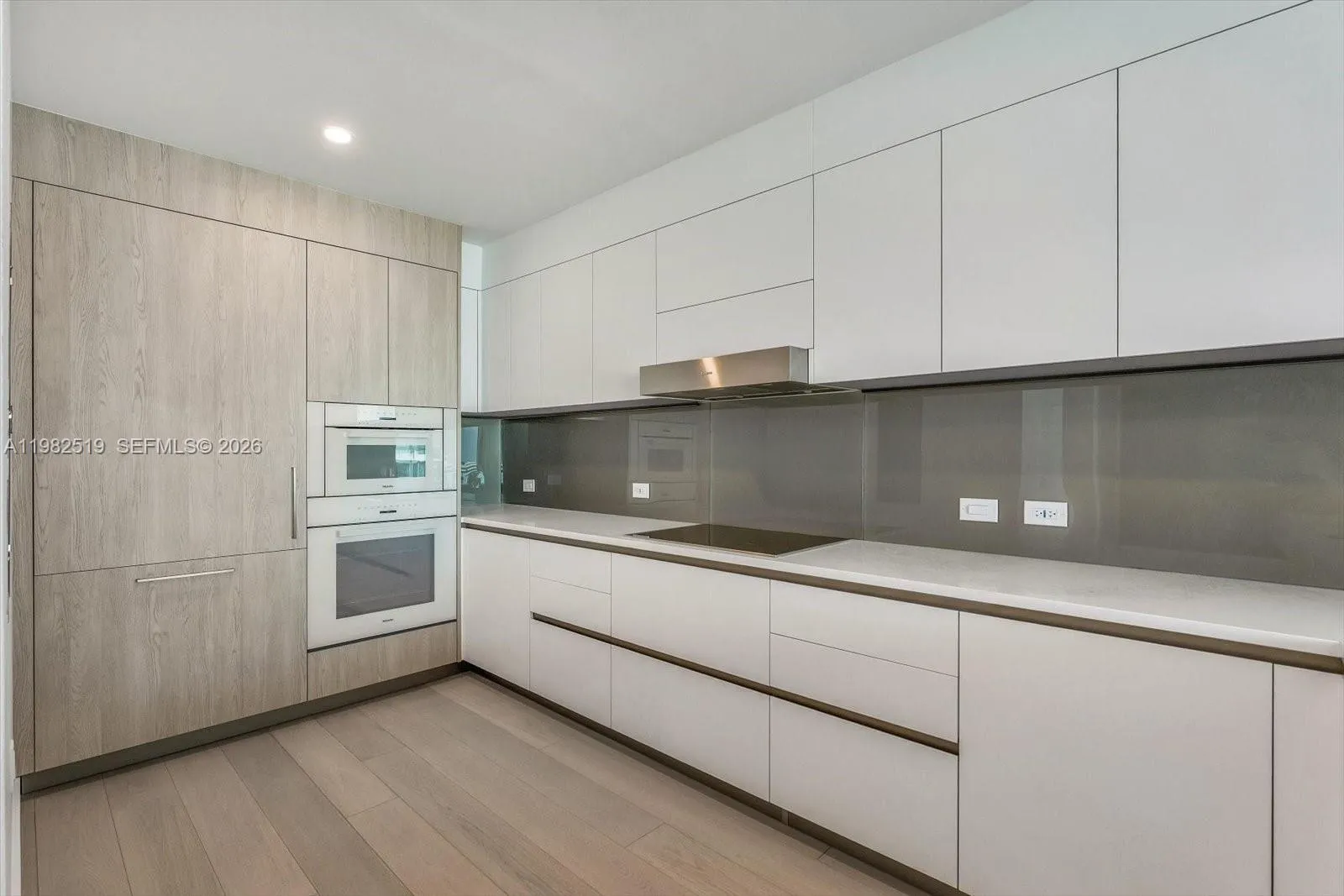 9201 E Bay Harbor Dr 804, Bay Harbor Islands, Flor, Bay Harbor Islands, Florida 33154, 2 Bedrooms Bedrooms, ,2 BathroomsBathrooms,Residential,For Sale,9201 E Bay Harbor Dr 804, Bay Harbor Islands, Flor,A11982519