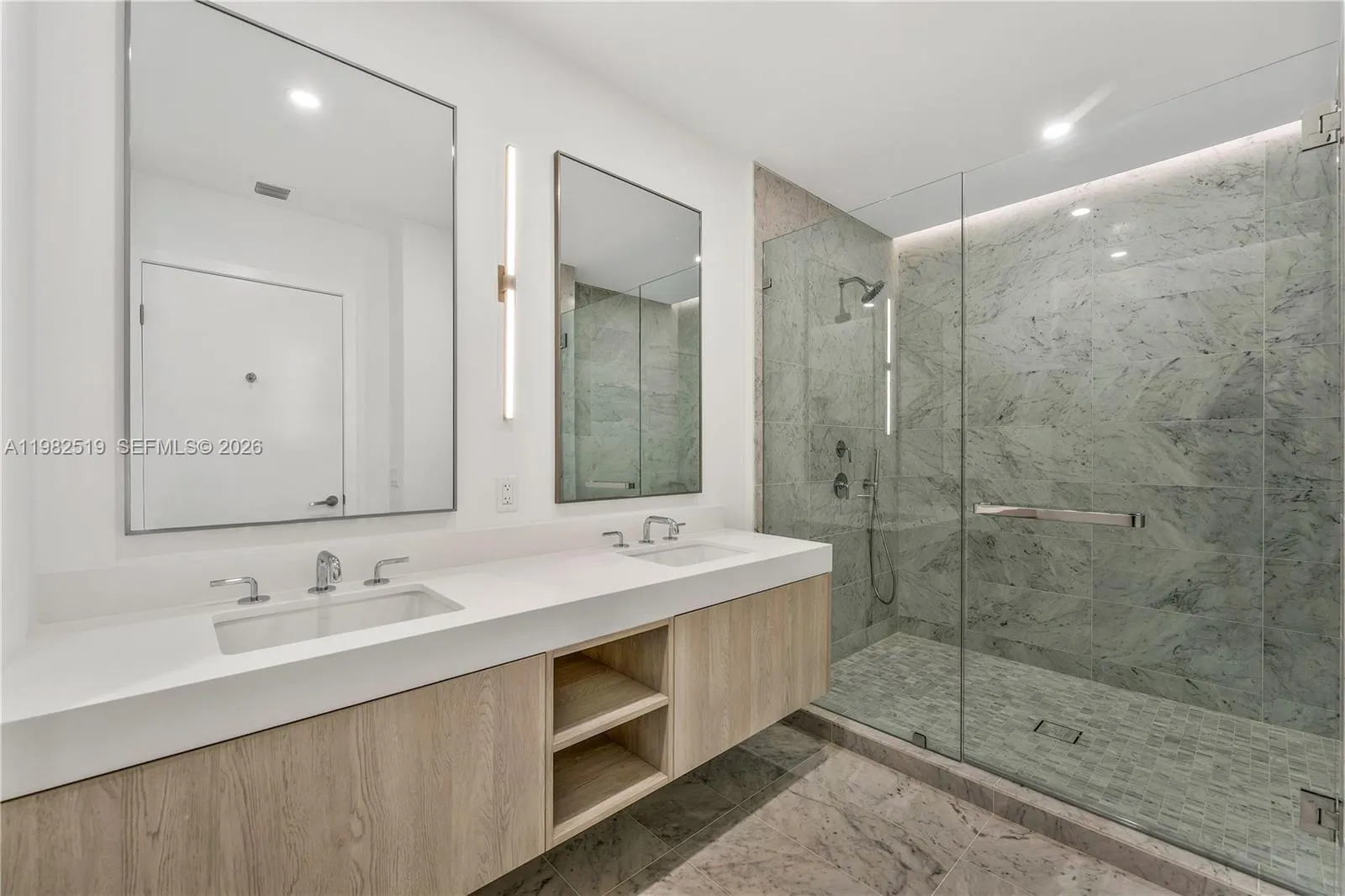 9201 E Bay Harbor Dr 804, Bay Harbor Islands, Flor, Bay Harbor Islands, Florida 33154, 2 Bedrooms Bedrooms, ,2 BathroomsBathrooms,Residential,For Sale,9201 E Bay Harbor Dr 804, Bay Harbor Islands, Flor,A11982519