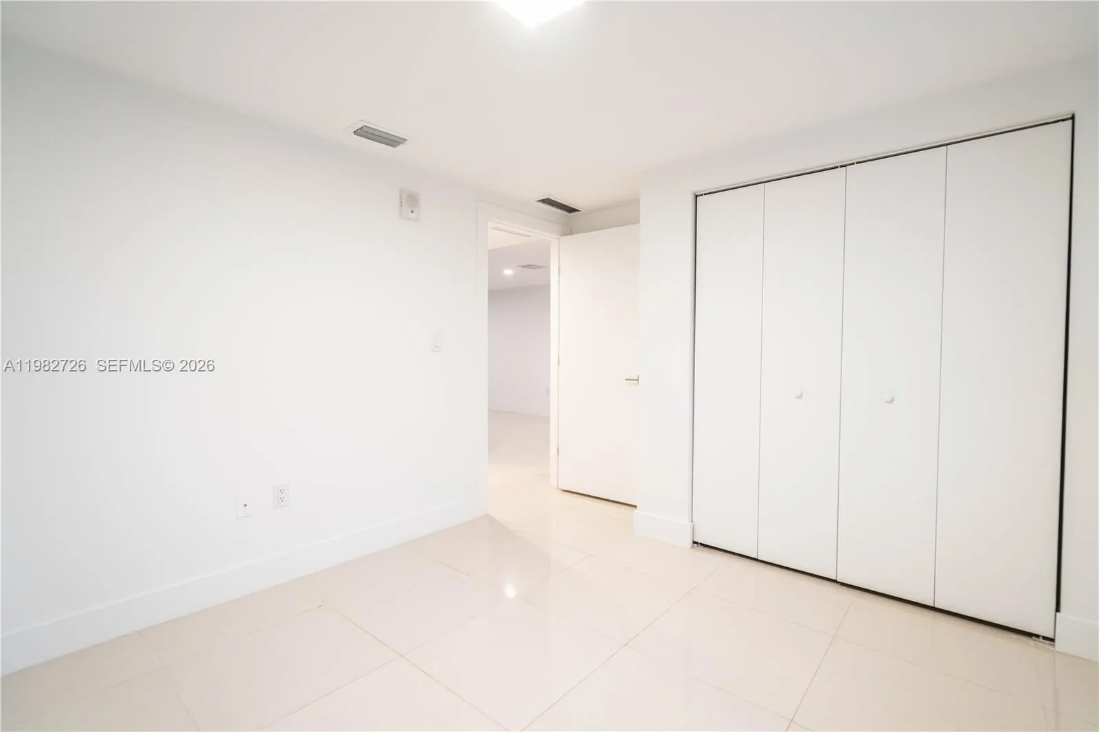 1971 Bay Dr 104, Miami Beach, Florida 33141, Miami Beach, Florida 33141, 2 Bedrooms Bedrooms, ,1 BathroomBathrooms,Residential Lease,For Rent,1971 Bay Dr 104, Miami Beach, Florida 33141,A11982726