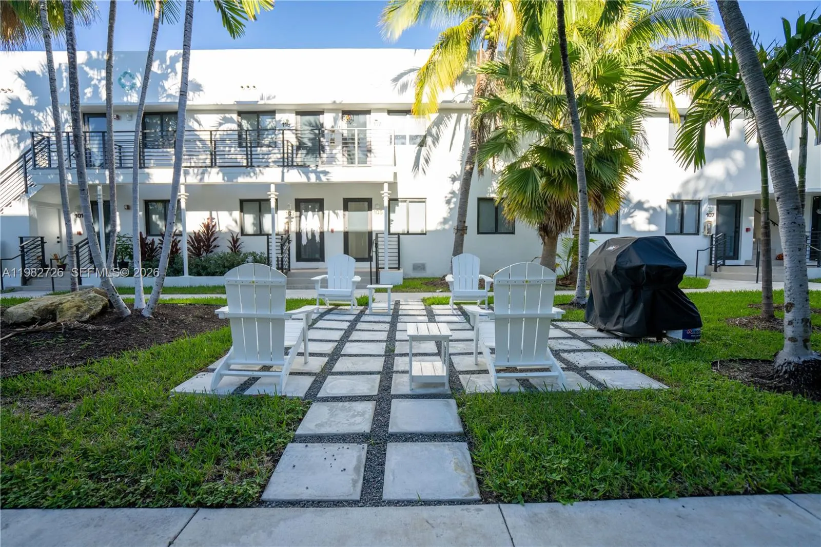 1971 Bay Dr 104, Miami Beach, Florida 33141, Miami Beach, Florida 33141, 2 Bedrooms Bedrooms, ,1 BathroomBathrooms,Residential Lease,For Rent,1971 Bay Dr 104, Miami Beach, Florida 33141,A11982726
