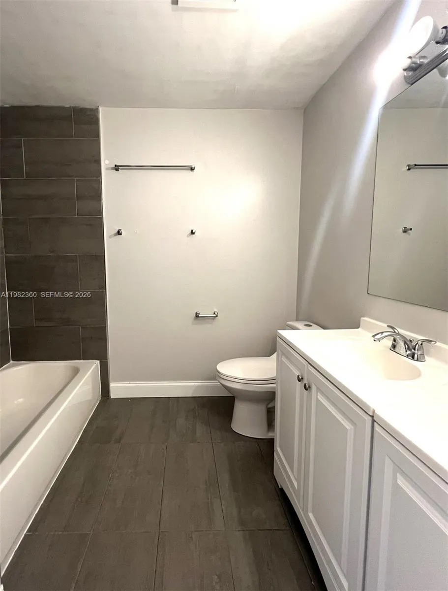 8249 Nw 8th Pl 4, Plantation, Florida 33324, Plantation, Florida 33324, 3 Bedrooms Bedrooms, ,2 BathroomsBathrooms,Residential Lease,For Rent,8249 Nw 8th Pl 4, Plantation, Florida 33324,A11982360