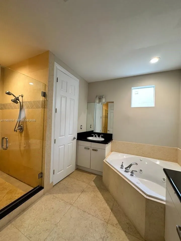 409 Sw 5th St, Fort Lauderdale, Florida 33315, Fort Lauderdale, Florida 33315, 4 Bedrooms Bedrooms, ,4 BathroomsBathrooms,Residential Lease,For Rent,409 Sw 5th St, Fort Lauderdale, Florida 33315,A11982751