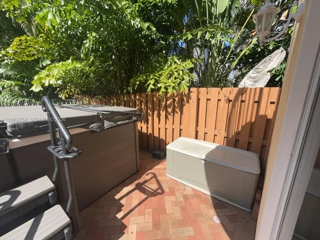 409 Sw 5th St, Fort Lauderdale, Florida 33315, Fort Lauderdale, Florida 33315, 4 Bedrooms Bedrooms, ,4 BathroomsBathrooms,Residential Lease,For Rent,409 Sw 5th St, Fort Lauderdale, Florida 33315,A11982751