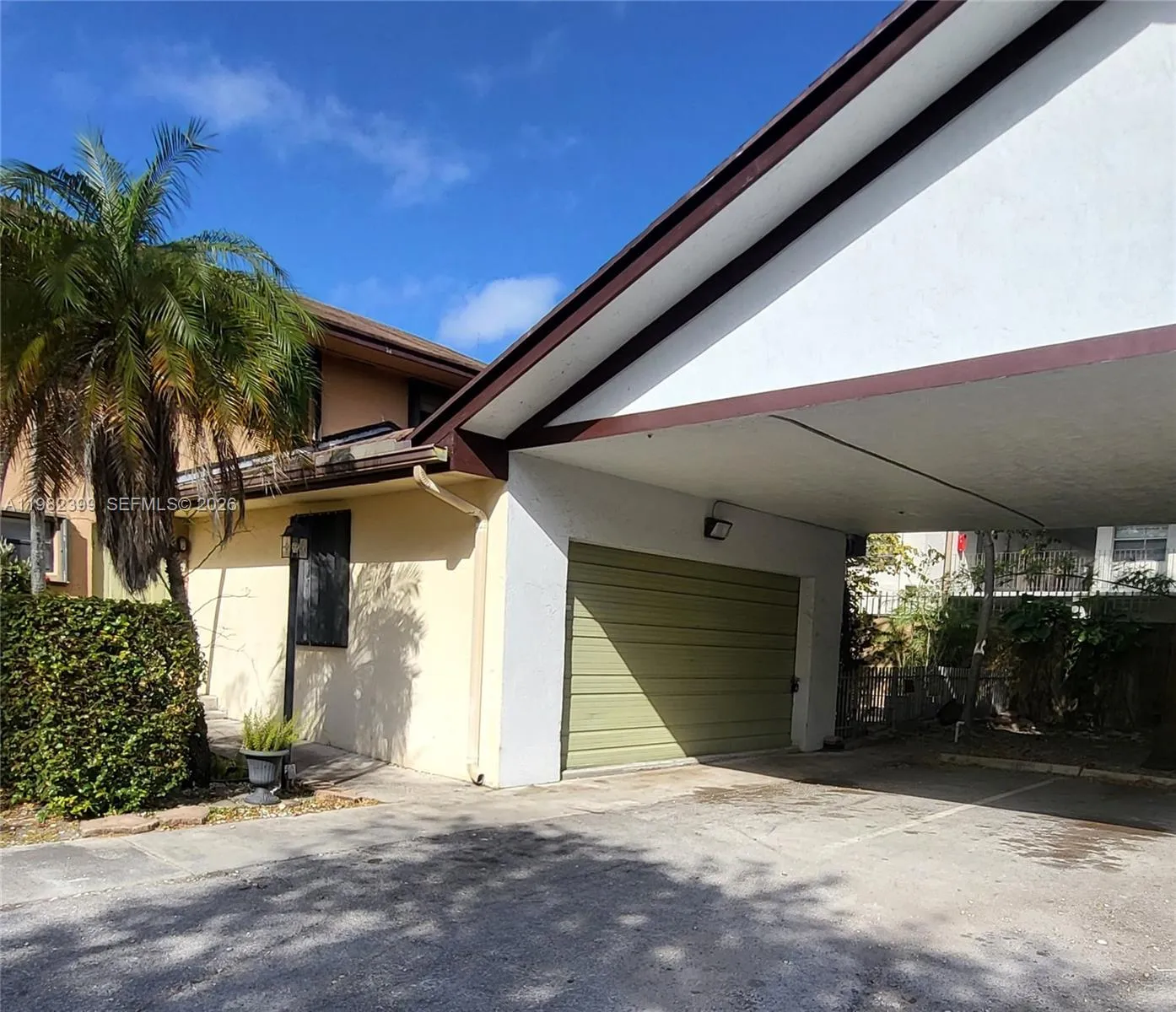 13881 Ne 2nd Ct C6, Miami, Florida 33161, Miami, Florida 33161, 3 Bedrooms Bedrooms, ,2 BathroomsBathrooms,Residential Lease,For Rent,13881 Ne 2nd Ct C6, Miami, Florida 33161,A11982399