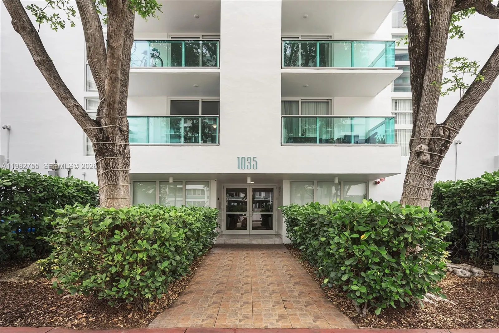 1035 West Ave 201, Miami Beach, Florida 33139, Miami Beach, Florida 33139, 2 Bedrooms Bedrooms, ,2 BathroomsBathrooms,Residential,For Sale,1035 West Ave 201, Miami Beach, Florida 33139,A11982755