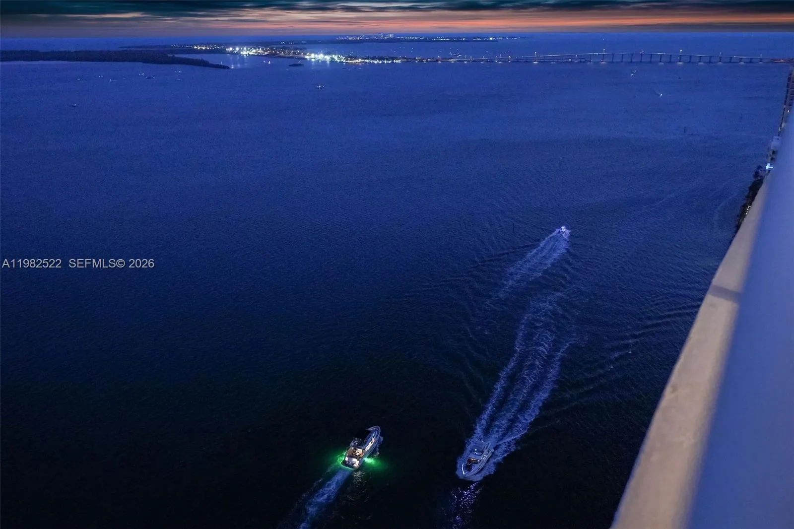 808 Brickell Key Dr 3702, Miami, Florida 33131, Miami, Florida 33131, 2 Bedrooms Bedrooms, ,2 BathroomsBathrooms,Residential,For Sale,808 Brickell Key Dr 3702, Miami, Florida 33131,A11982522