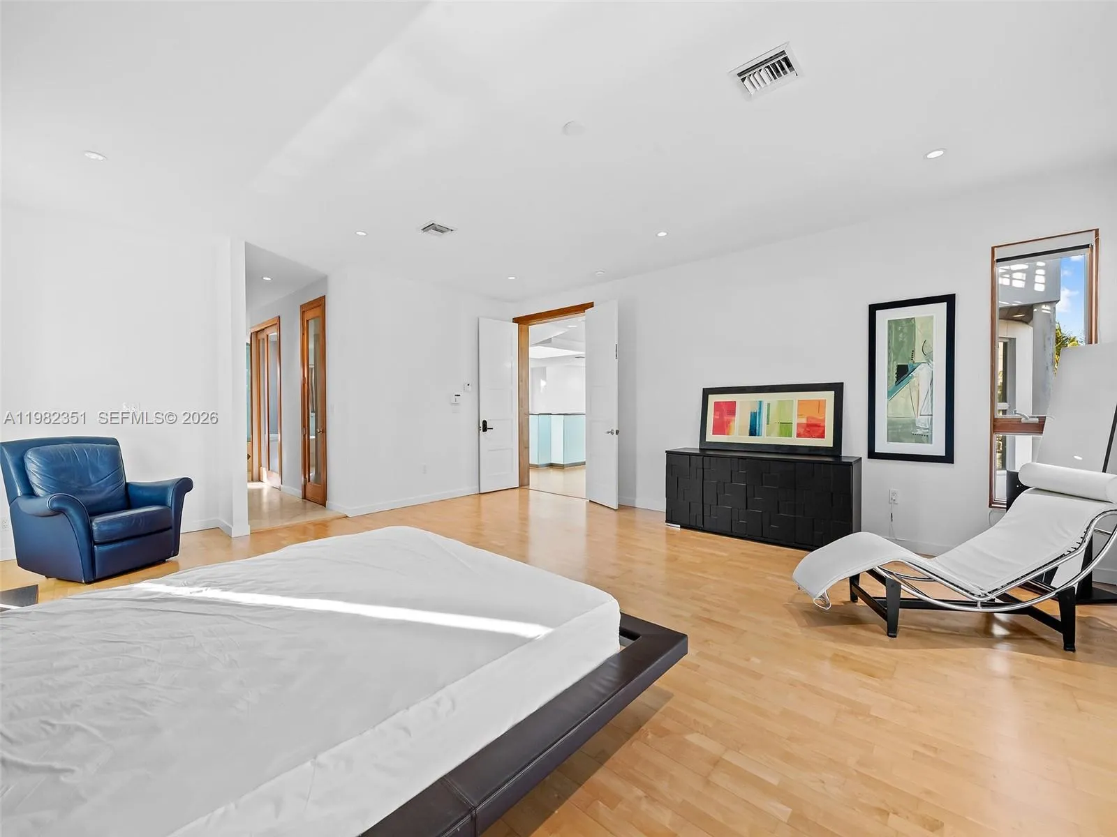 450 Victoria Ter, Fort Lauderdale, Florida 33301, Fort Lauderdale, Florida 33301, 4 Bedrooms Bedrooms, ,4 BathroomsBathrooms,Residential Lease,For Rent,450 Victoria Ter, Fort Lauderdale, Florida 33301,A11982351