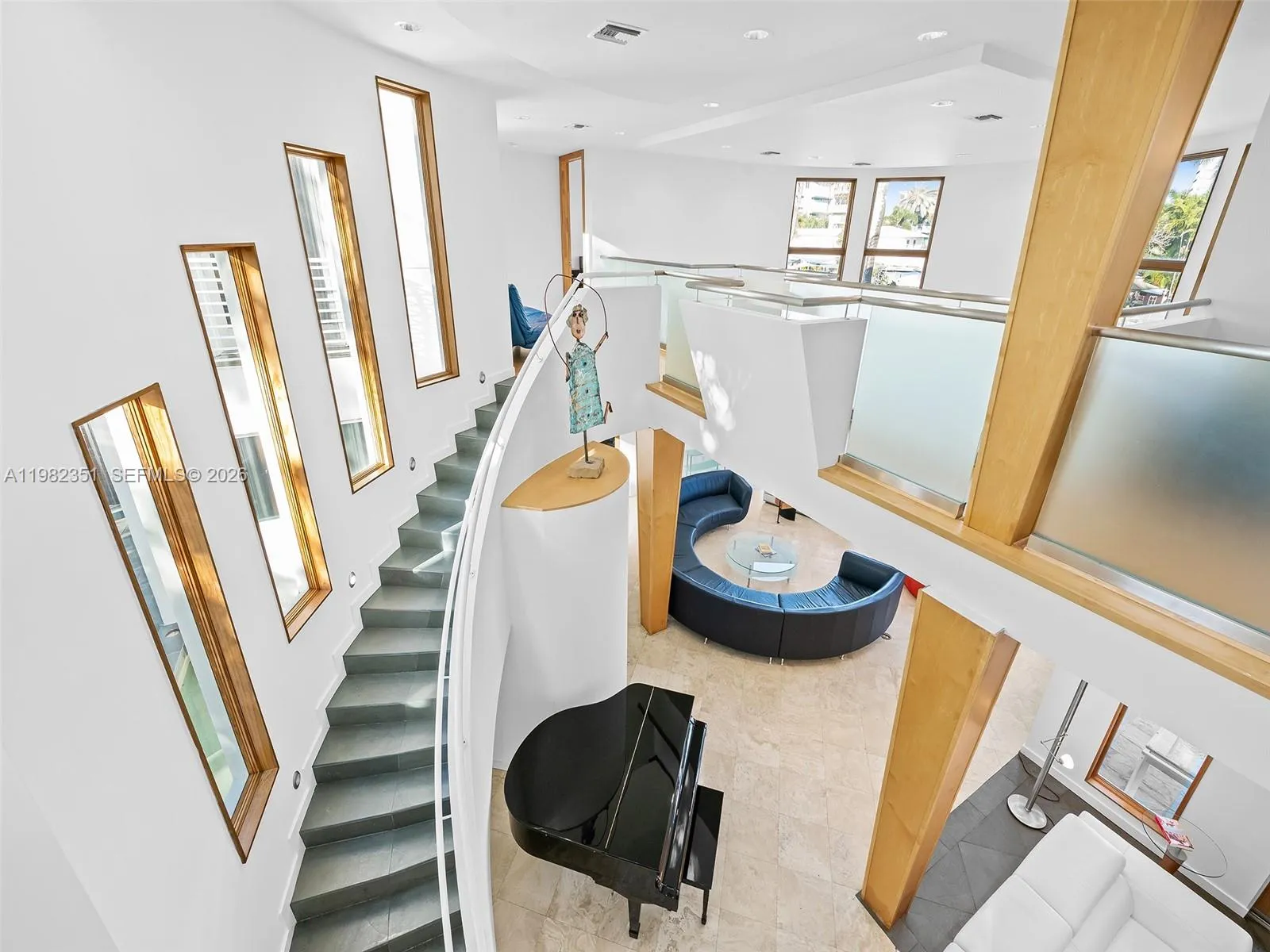 450 Victoria Ter, Fort Lauderdale, Florida 33301, Fort Lauderdale, Florida 33301, 4 Bedrooms Bedrooms, ,4 BathroomsBathrooms,Residential Lease,For Rent,450 Victoria Ter, Fort Lauderdale, Florida 33301,A11982351