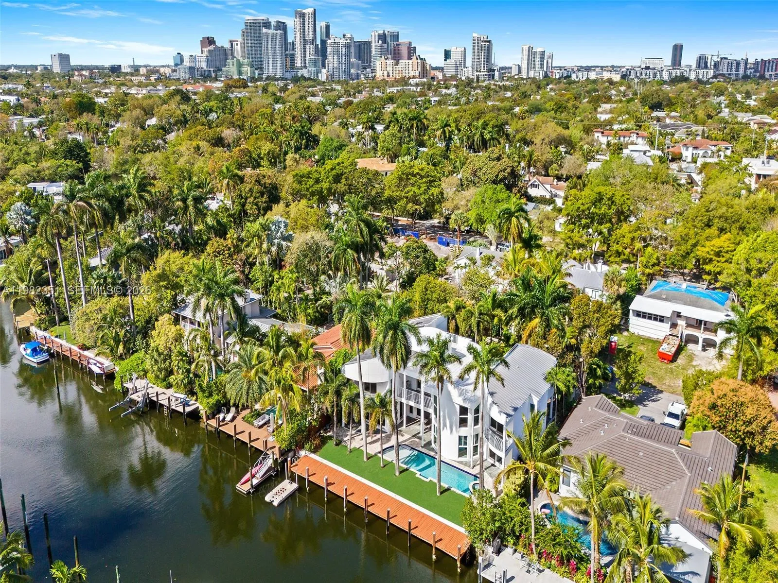 450 Victoria Ter, Fort Lauderdale, Florida 33301, Fort Lauderdale, Florida 33301, 4 Bedrooms Bedrooms, ,4 BathroomsBathrooms,Residential Lease,For Rent,450 Victoria Ter, Fort Lauderdale, Florida 33301,A11982351