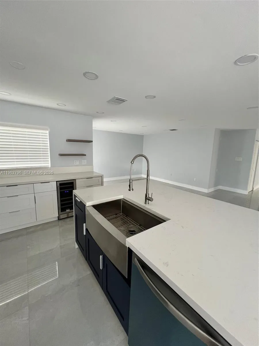 Miami, Florida 33184, 3 Bedrooms Bedrooms, ,2 BathroomsBathrooms,Residential Lease,For Rent,A11982796