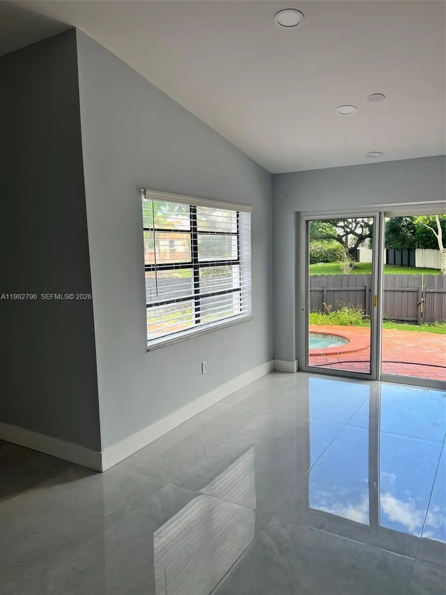 Miami, Florida 33184, 3 Bedrooms Bedrooms, ,2 BathroomsBathrooms,Residential Lease,For Rent,A11982796