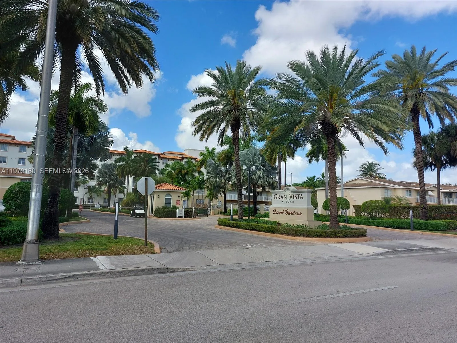 4410 Nw 79th Ave 2b, Doral, Florida 33166, Doral, Florida 33166, 2 Bedrooms Bedrooms, ,2 BathroomsBathrooms,Residential Lease,For Rent,4410 Nw 79th Ave 2b, Doral, Florida 33166,A11979180
