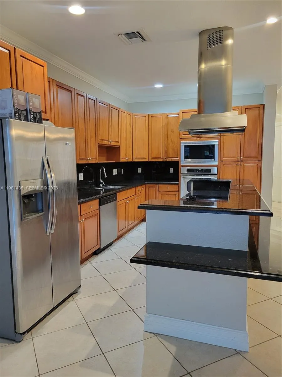 413 Sw 5th St, Fort Lauderdale, Florida 33315, Fort Lauderdale, Florida 33315, 3 Bedrooms Bedrooms, ,3 BathroomsBathrooms,Residential Lease,For Rent,413 Sw 5th St, Fort Lauderdale, Florida 33315,A11981435