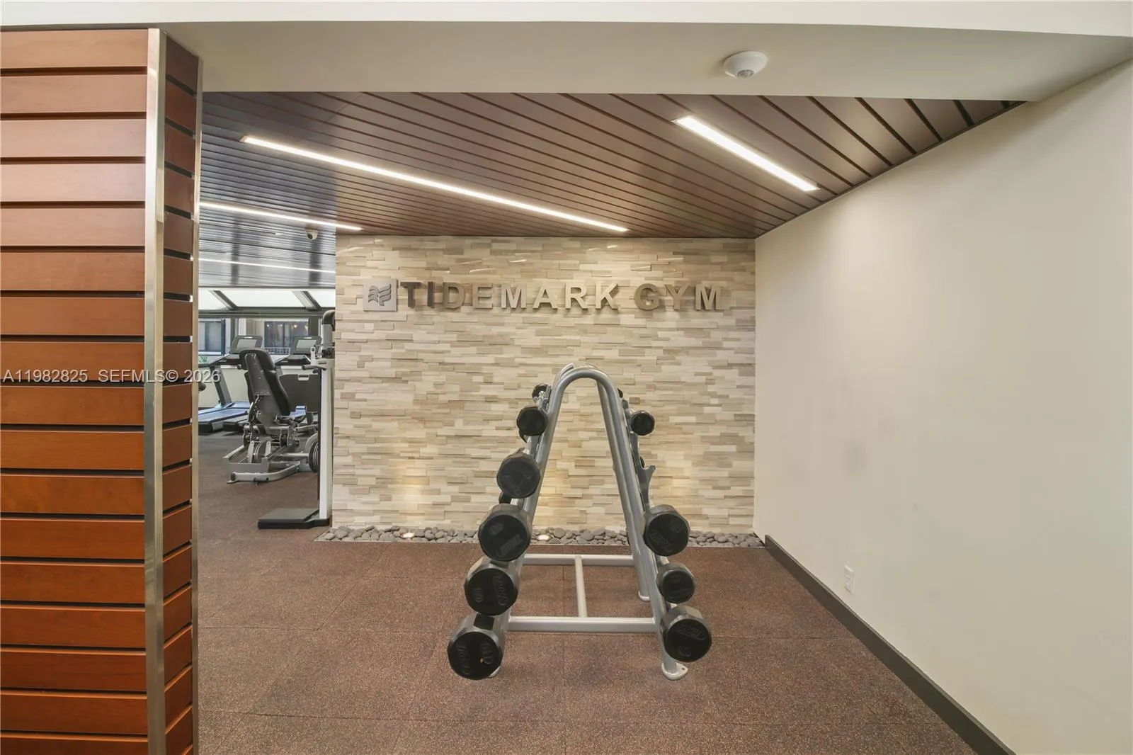 201 Crandon Blvd 927, Key Biscayne, Florida 33149, Key Biscayne, Florida 33149, 2 Bedrooms Bedrooms, ,2 BathroomsBathrooms,Residential Lease,For Rent,201 Crandon Blvd 927, Key Biscayne, Florida 33149,A11982825
